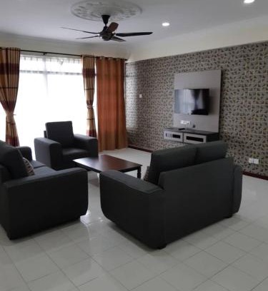 Tanjung Kling Apartment | Pantai Puteri Homestay