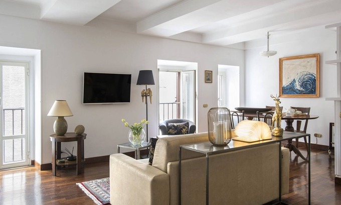 Rome City Centre Apartment | Pantheon view in the heart of Rome