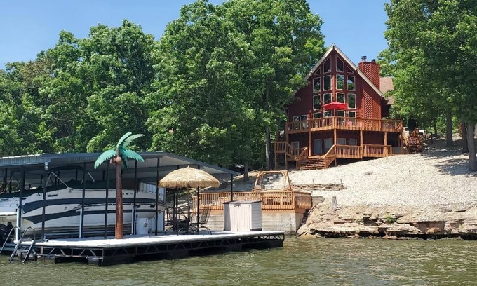 Stover House | Paradise At Proctor Cove