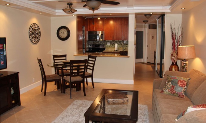 Kihei Condo | Paradise in Maui - Just steps to a beautiful beach, the best location in Kihei !
