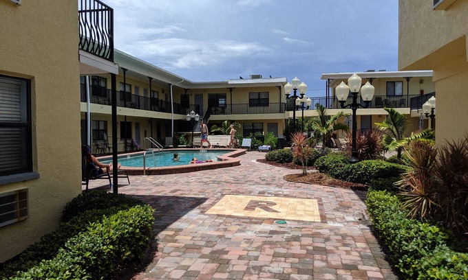 North Redington Beach Resort | Paradise Oasis