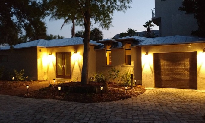 Belle Vista House | Paradise pool home nestled in private neighborhood-BOOK NOW FOR WINTER!