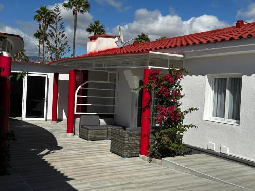 Maspalomas Hotel | Paradise Resort - FKK Swinger & Nudist Couples Only