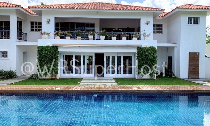 Villas Del Mar Villa | PARADISE VILLA CHEF+FOOD GOLF POOL BBQ KING BEDS