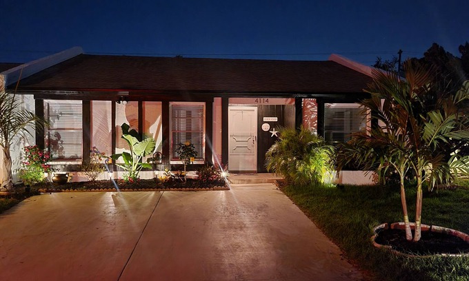 Bradenton Villa | Paradise Villa- near beautiful beaches and IMG