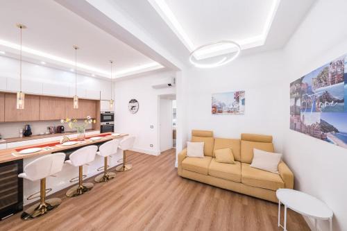 La Spezia Apartment | PARCHEGGIO PRIVATO 15 minuti a piedi dalla stazione di Migliarina