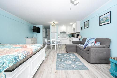 Cedar Key Apartment | Park Place Unit 228