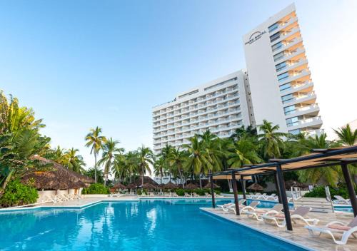Ixtapa Resort | Park Royal Beach Ixtapa - All Inclusive