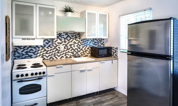 St. Pete Beach Apartment | Park Shore Suites St Pete Beach