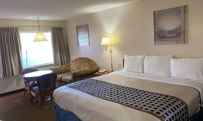 Corning Hotel | Parkview Motel