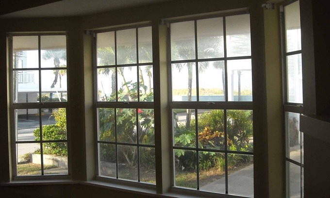 Pass-a-Grille Cottage | Pass A Grille Cozy Cottage with Beach and Bay View