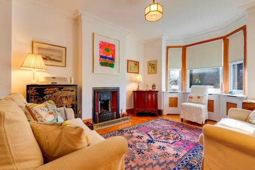 Cambridge House | Pass the Keys Charming Cottage in the City Centre Free Parking