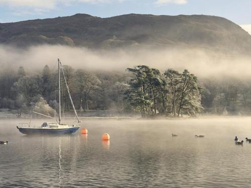 Penny Bridge House | Pass the Keys Newly Renovated Lakeland Cottage