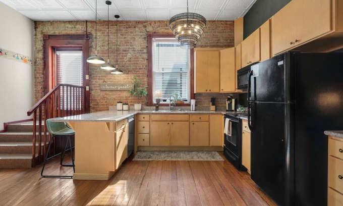 Great Falls Apartment | Patio/Fire Pit | Downtown | Parking | King Bed