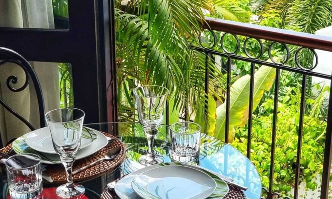 Casco Viejo Condo | Patty’s Charming Boutique Studio with King bed in UNESCO Casco Viejo