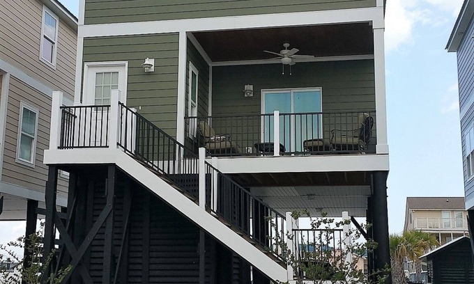 Garden City House | "PAUSE AT THE PIER" STEPS TO THE BEACH! POOL!