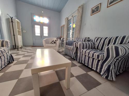 Historical Center House | Pavlos Place - Blue Haven