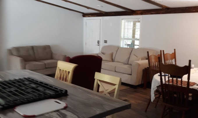 Willard House | Peace and quite on Black River