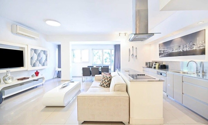 Tel Aviv Apartment | Peaceful 3BR near Frishman Beach by HolyGuest