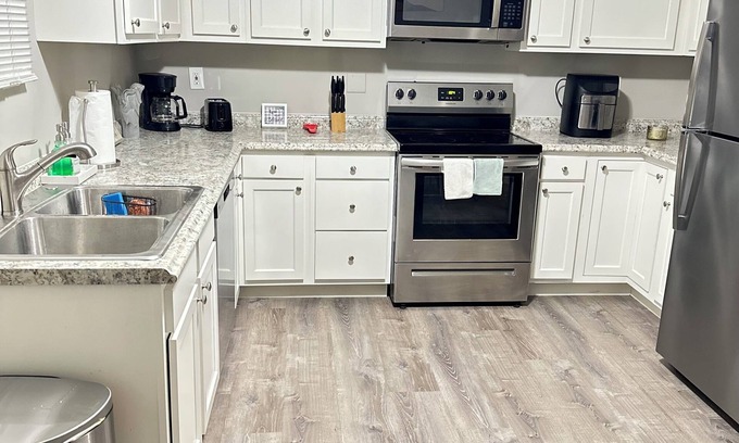 Summit Station House | Peaceful 4-bedroom house in charming Columbus