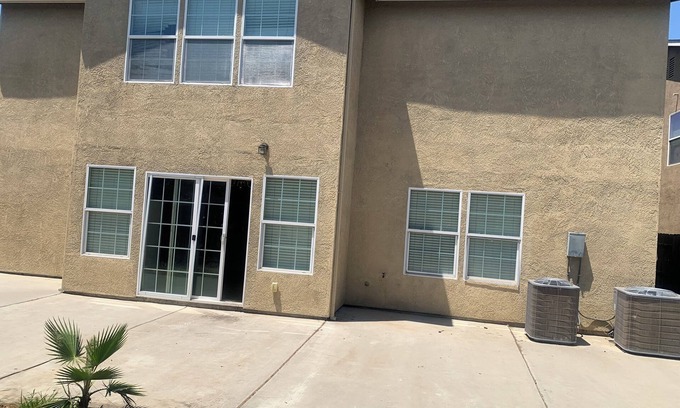 Merced House | Peaceful and Clean in Merced California