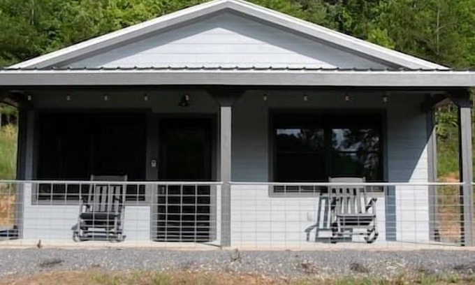 Ridgeline Vistas House | Peaceful and Relaxing Retreat 2