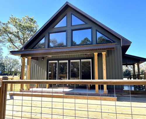 Claxton House | Peaceful Cabin with Dock and Pond Views in Georgia