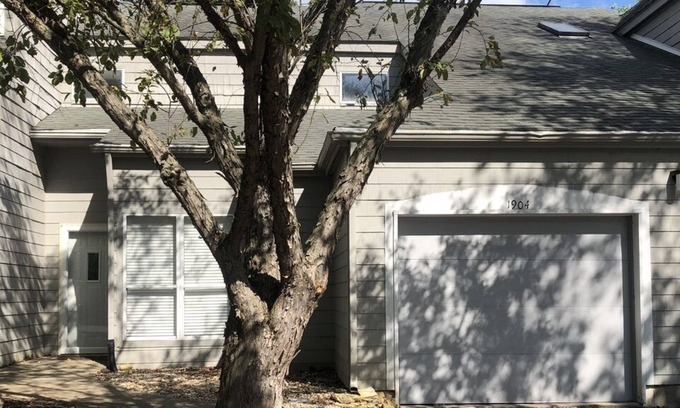 Avoca Condo | Peaceful Condo Retreat on Lake Monroe