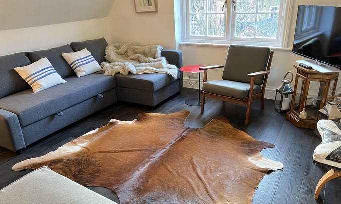 The Park Apartment | Peaceful flat in The Park