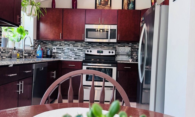 Brandon House | Peaceful Getaway With Fenced Private Backyard, 15 Miles From Downtown Tampa