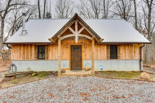 Rising Fawn House | Peaceful Hikers Hideaway with Deck on 1 Acre!