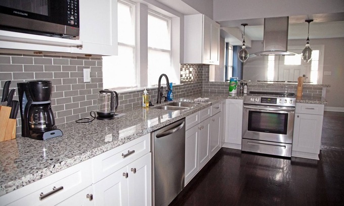 Gentilly Terrace House | Peaceful New Orleans Home! Perfect for your family or company.