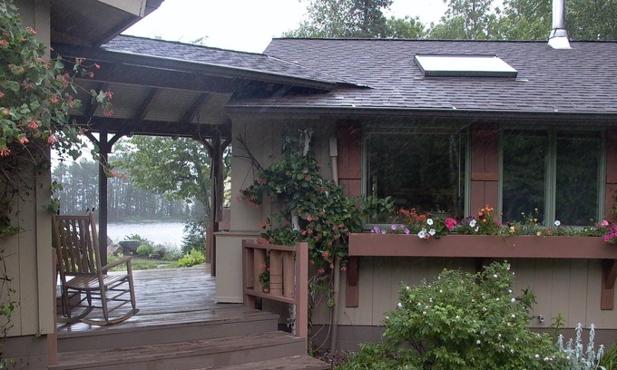 Cook Cabin | Peaceful Setting, Perfect For Your Vacation Get-away. Sauna. Pet-friendly.
