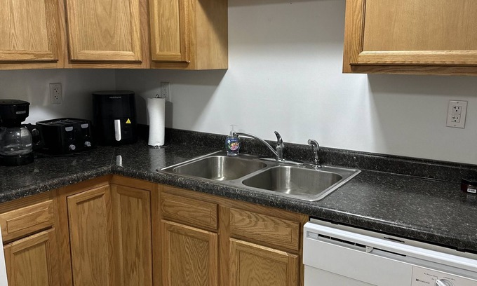 Westpoint House | Peaceful small town-close to campus. 3BR, 1bath, under 20 min to Purdue campusnn