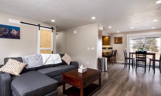 Mountain Home House | Peaceful, Spacious home with mountain view.