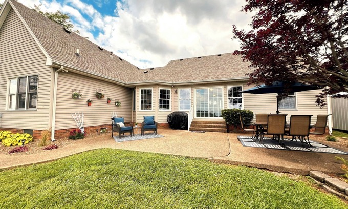 Rumsey Other | Peaceful - View - Close to Owensboro - Modern Farmhouse