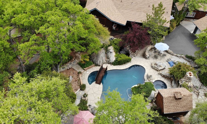 Sonora House | Pearl in The California Mother Lode