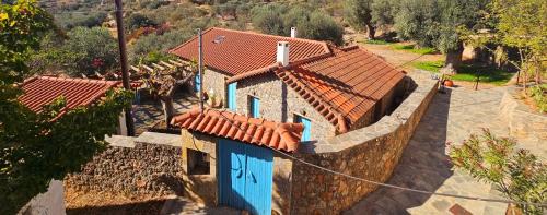 Egira Villa | Peloponnese Hideout - Traditional stone house