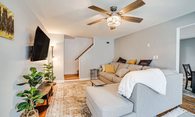 Penn Hills House | Penn Hills Home ~ 11 Mi to Pittsburgh