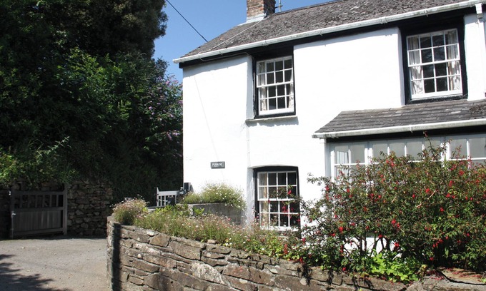 Veryan Cottage | PENNINE, family friendly, character holiday cottage in Veryan