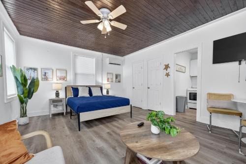 South Pensacola Apartment | Pensacola Cozy Studio