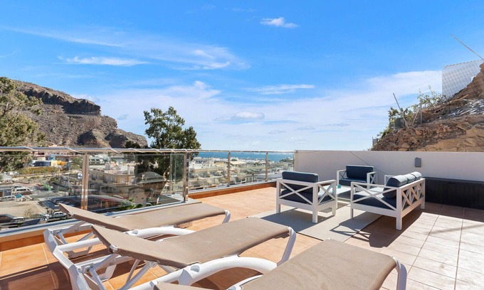 Lomo Quiebre Apartment | Penthouse with great terrace and sea views
