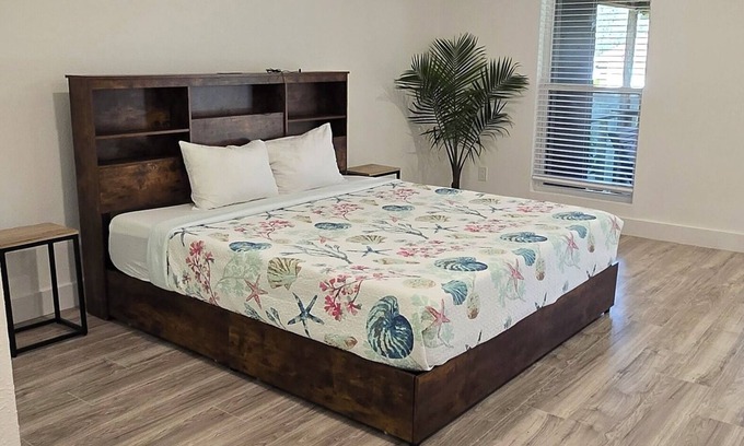 Ono Island House | Perdido Key Beach ! Spacious 3/2, kid-pet friendly, boatramp, kids park=5min