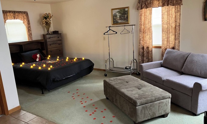 Marcellus Cabin | Perfect couple's retreat or family getaway less than an hour from Lake Michigan!