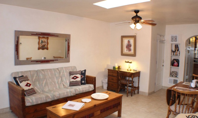West Alameda Apartment | Perfect for Travel Nurses, Professionals or Relocation to Santa Fe!