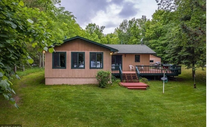 Remer Cabin | Perfect Summer rental in prime location on Washburn Lake