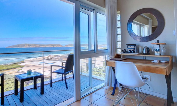 Robberg Beach House | Periwinkle Guest Lodge