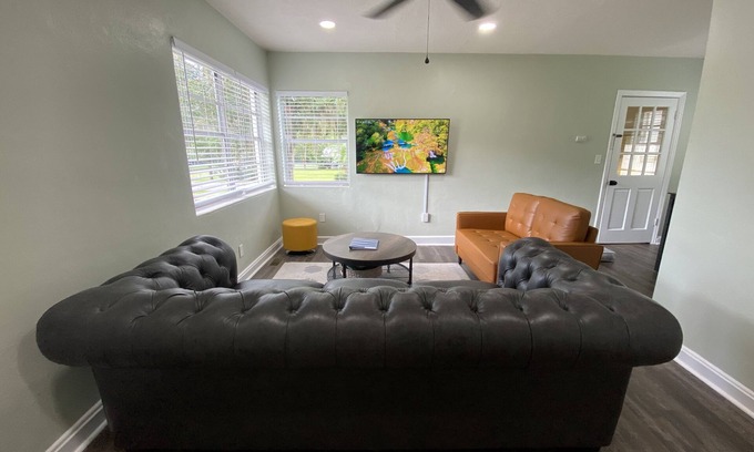 Fort King District House | Pet friendly 2-bdrm home minutes from the square