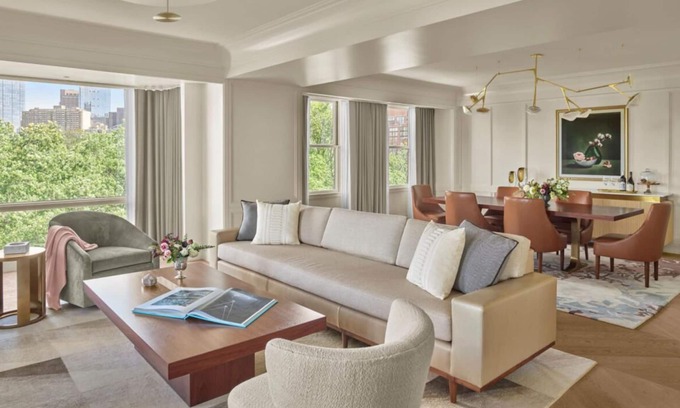 Back Bay East Hotel | Pet-friendly Accommodation with Scenic Views! Short Walk to Frieda Garcia Park