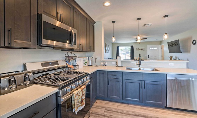 Bullhead City Cottage | Pet-friendly Bullhead City Abode w/Game Room